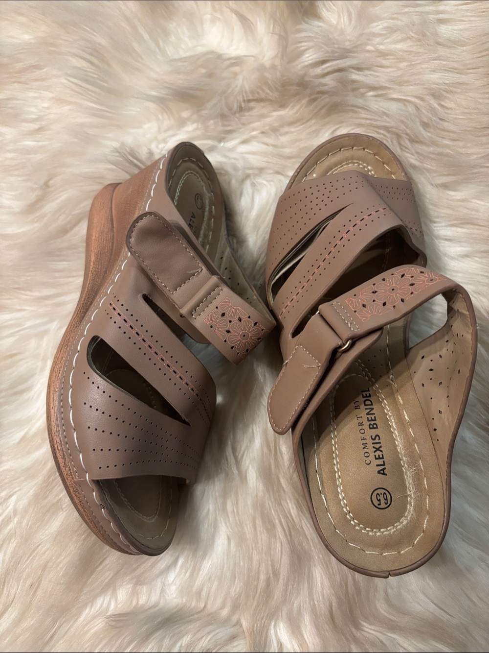 Alexis Bendel Women's Nude Pink Comfort Slide Sandals